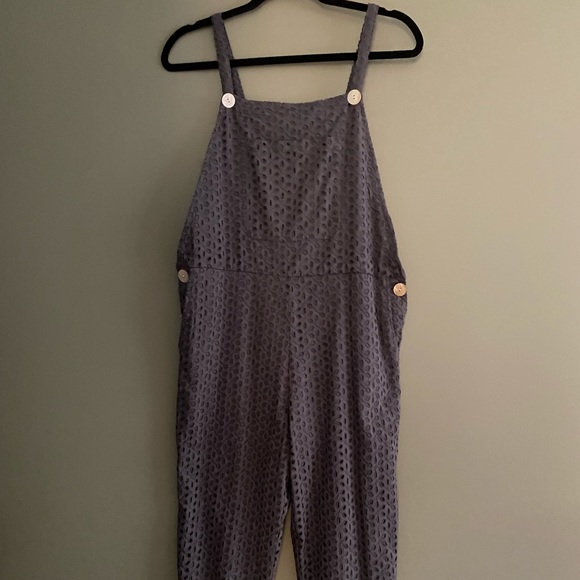 Embroidered Eyelet Overalls - Picture 3 of 4